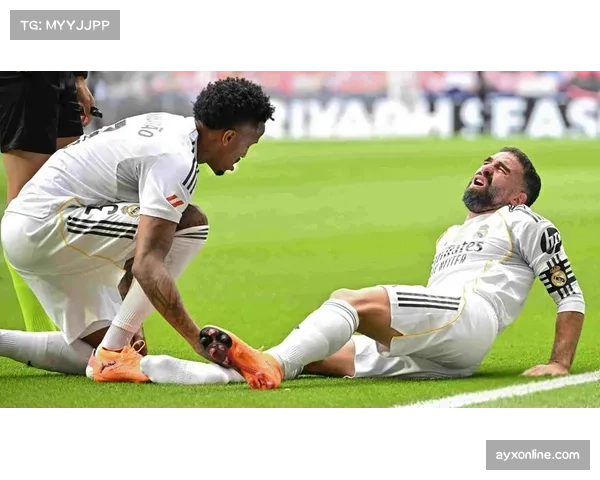 皇马中场三人客串后卫引争议 战术平衡性成教练难题